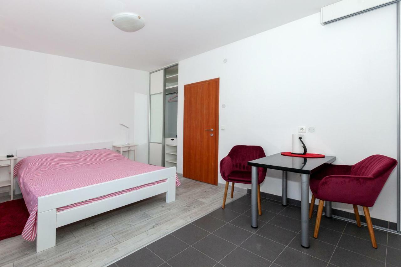 Studio Apartment Toma Split Kültér fotó
